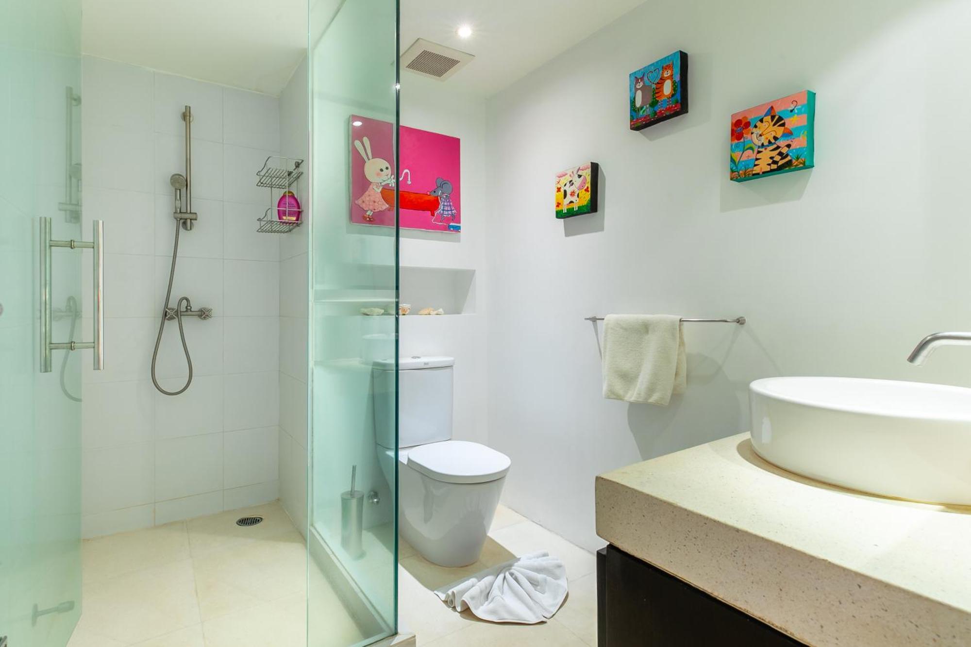 Surin Heights Villa Room photo
